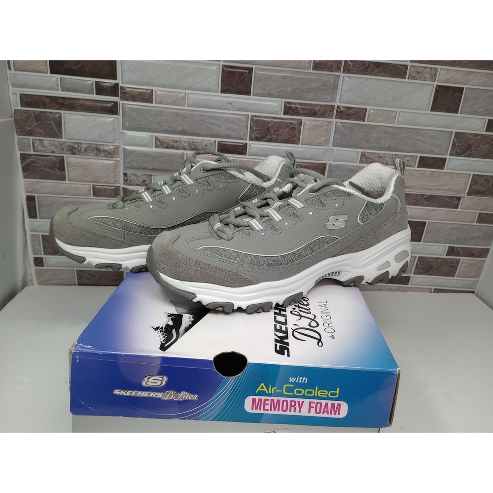 Woman's Sz. 11 Sneakers Athletic Shoes SKECHERS D'Lites Me Time